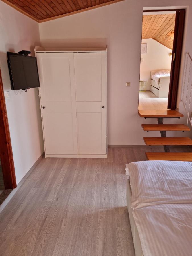 Apartments Zala Matusan Супетарська Драґа Екстер'єр фото