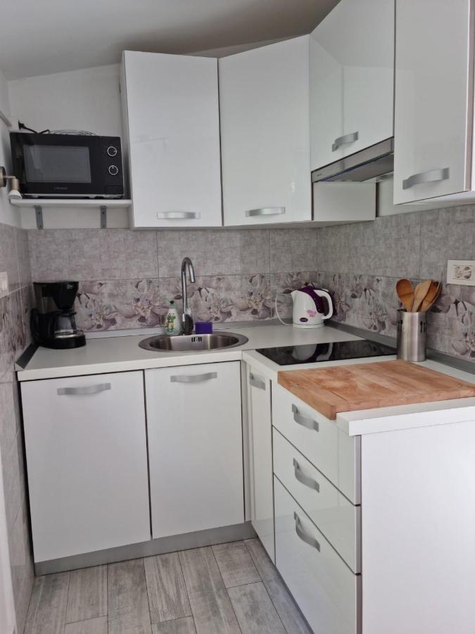 Apartments Zala Matusan Супетарська Драґа Екстер'єр фото