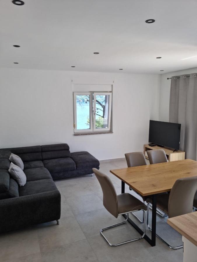 Apartments Zala Matusan Супетарська Драґа Екстер'єр фото