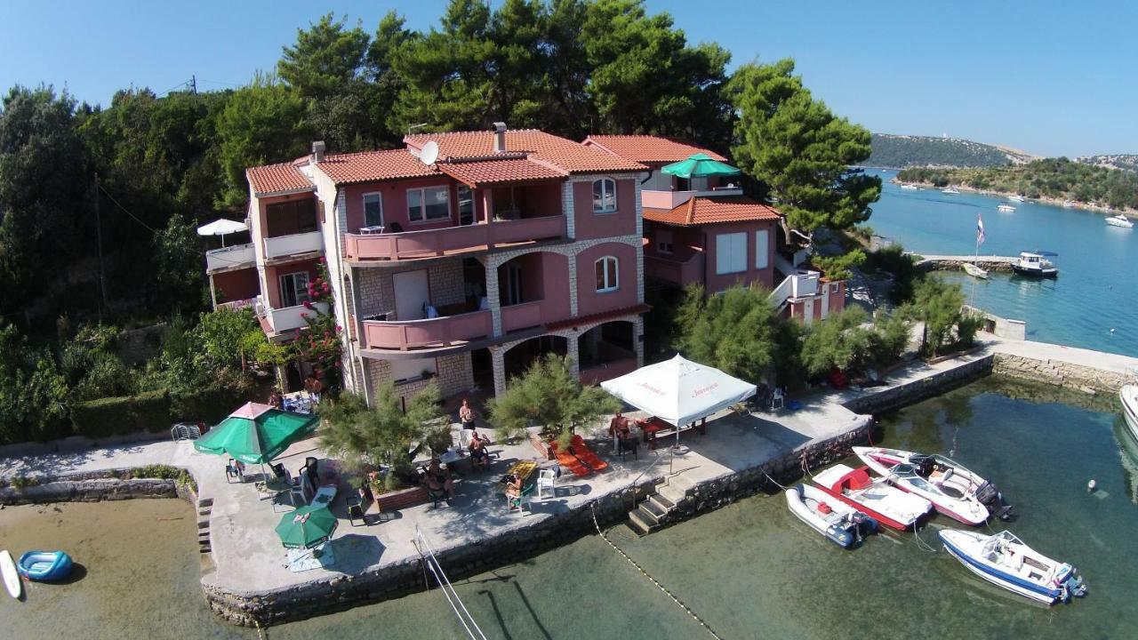Apartments Zala Matusan Супетарська Драґа Екстер'єр фото