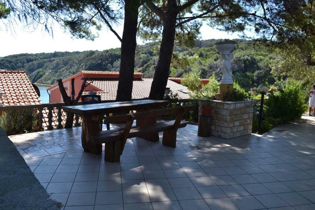 Apartments Zala Matusan Супетарська Драґа Екстер'єр фото