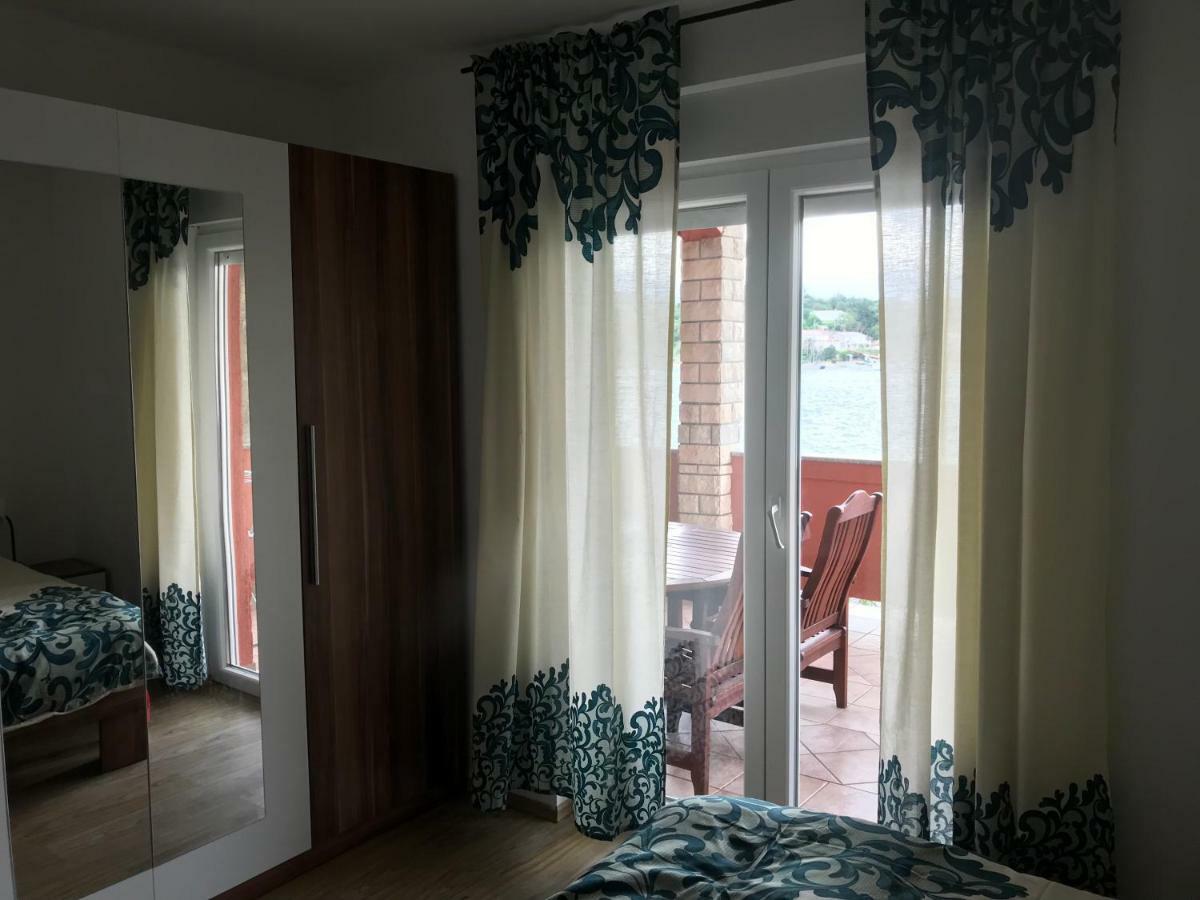 Apartments Zala Matusan Супетарська Драґа Екстер'єр фото
