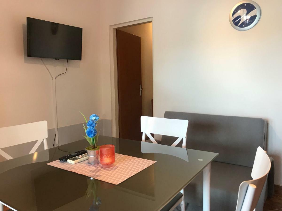 Apartments Zala Matusan Супетарська Драґа Екстер'єр фото